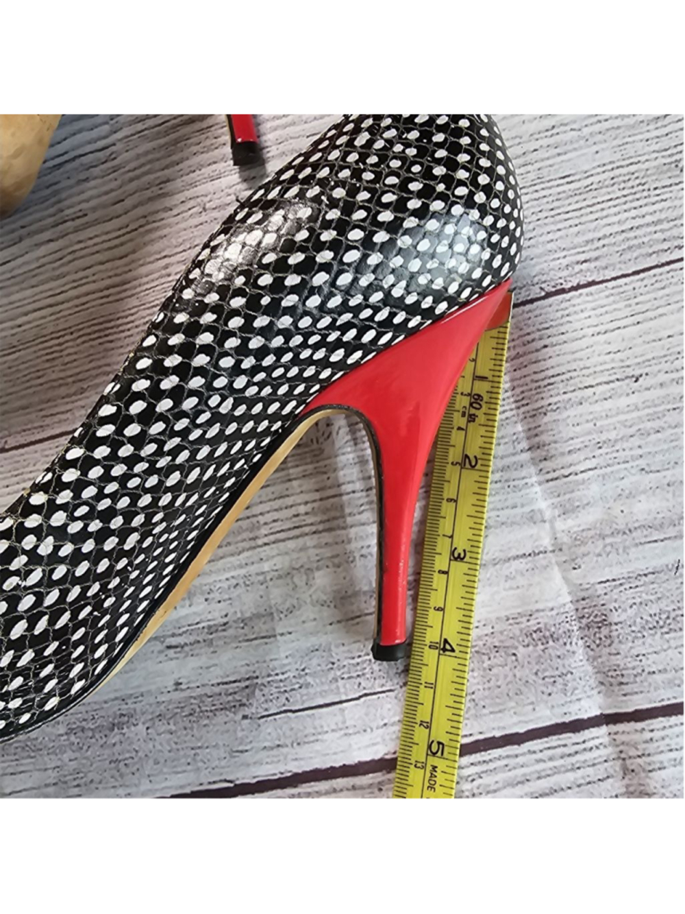 Kate Spade sz 7 black/white with red high heeled, pointed toe pumps - Picture 8 of 10
